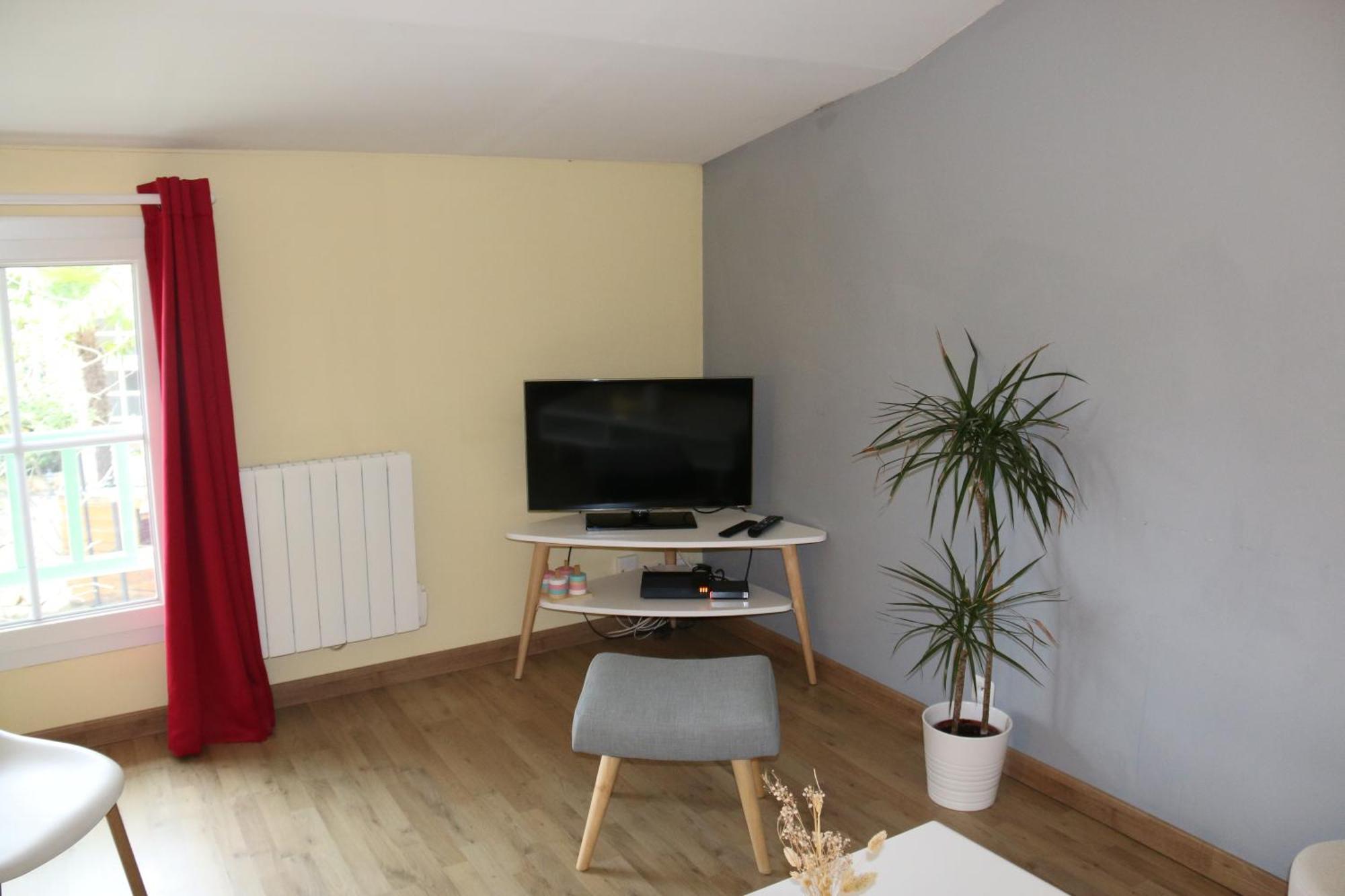 Maison Au Calme 2 Chambres Centre De 凯恩 外观 照片