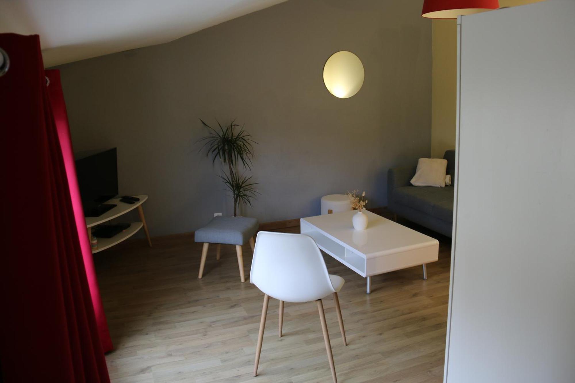Maison Au Calme 2 Chambres Centre De 凯恩 外观 照片